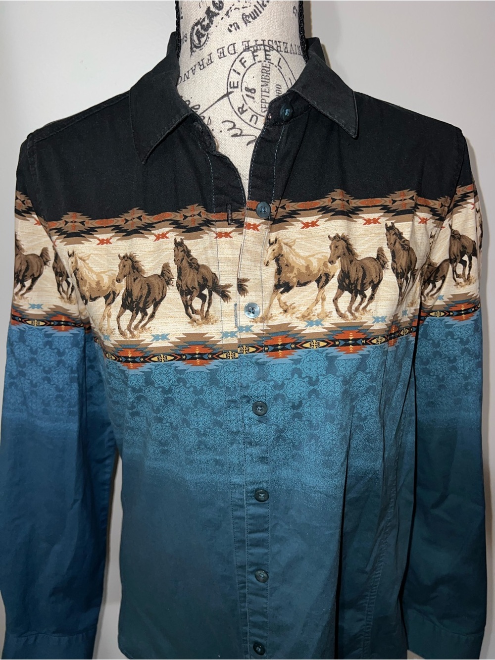 Bit & Bridle Western Horse Print Ombre Button Up Shirt - Size Medium - Picture 2 of 9